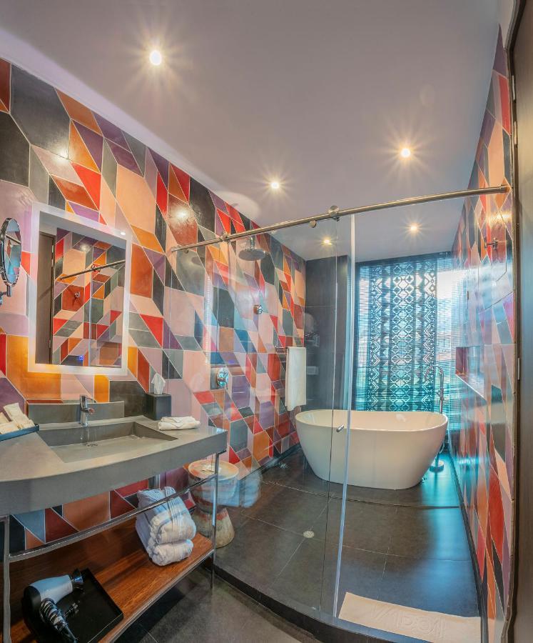 Hotel V1501 ปัสโต ภายนอก รูปภาพ Bathroom
