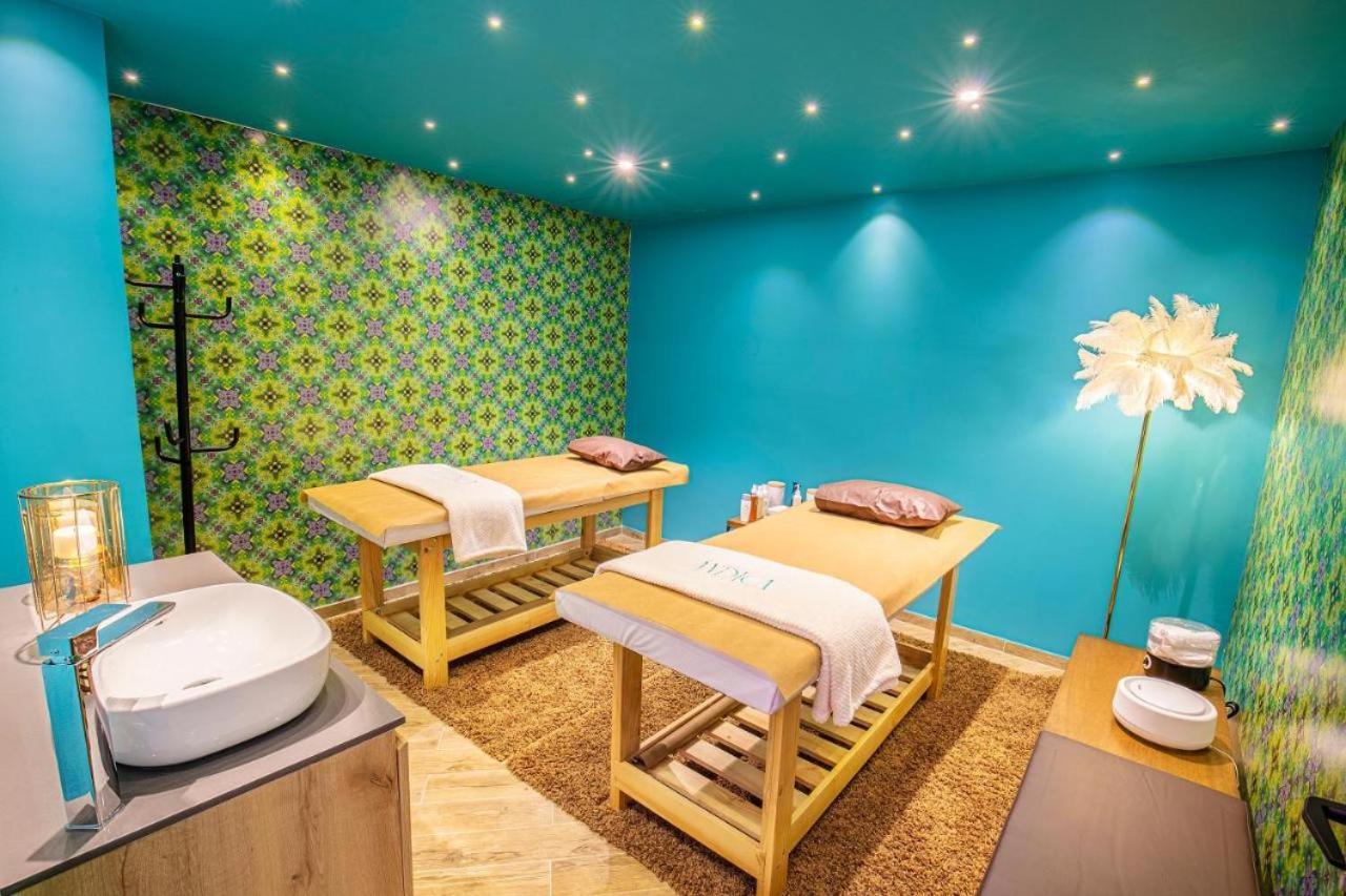 Hotel V1501 ปัสโต ภายนอก รูปภาพ A spa in Paris, France